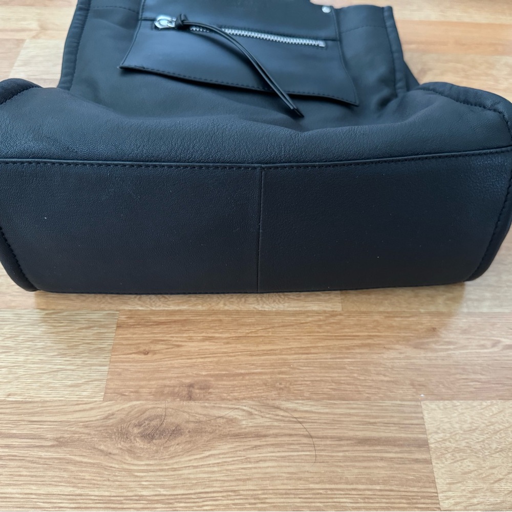Lucky Brand Black Tote Bag - Picture 9 of 9